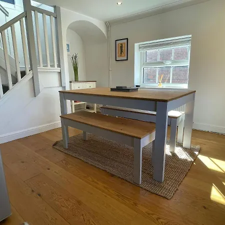 Stylish 2 Bedroom Apartment Close To Beaches Fakenham Exterior foto