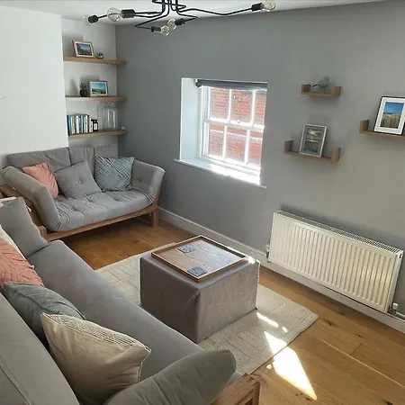 Stylish 2 Bedroom Apartment Close To Beaches Fakenham Exterior foto